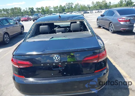 2020 Volkswagen Passat 2.0T Se z USA, uszkodzony, nr VIN 1VWSA7A33LC007791